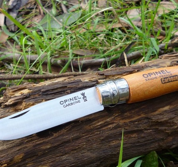 Opinel Lock Knife Carbon No.7 – Beech Wood Handle